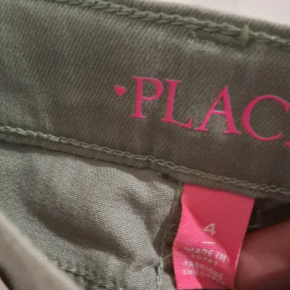 NEW. The Children's Place Olive wide Leg Size 4